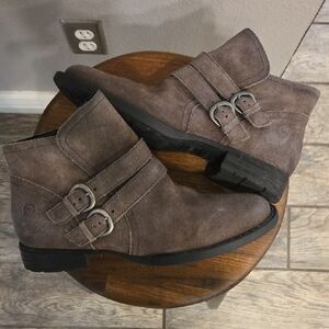 Born Taupe/ Light Grey Leather Ankle BOOTIES